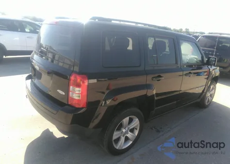 2014 Jeep Patriot Latitude z USA, uszkodzony, nr VIN 1C4NJRFB1ED717281